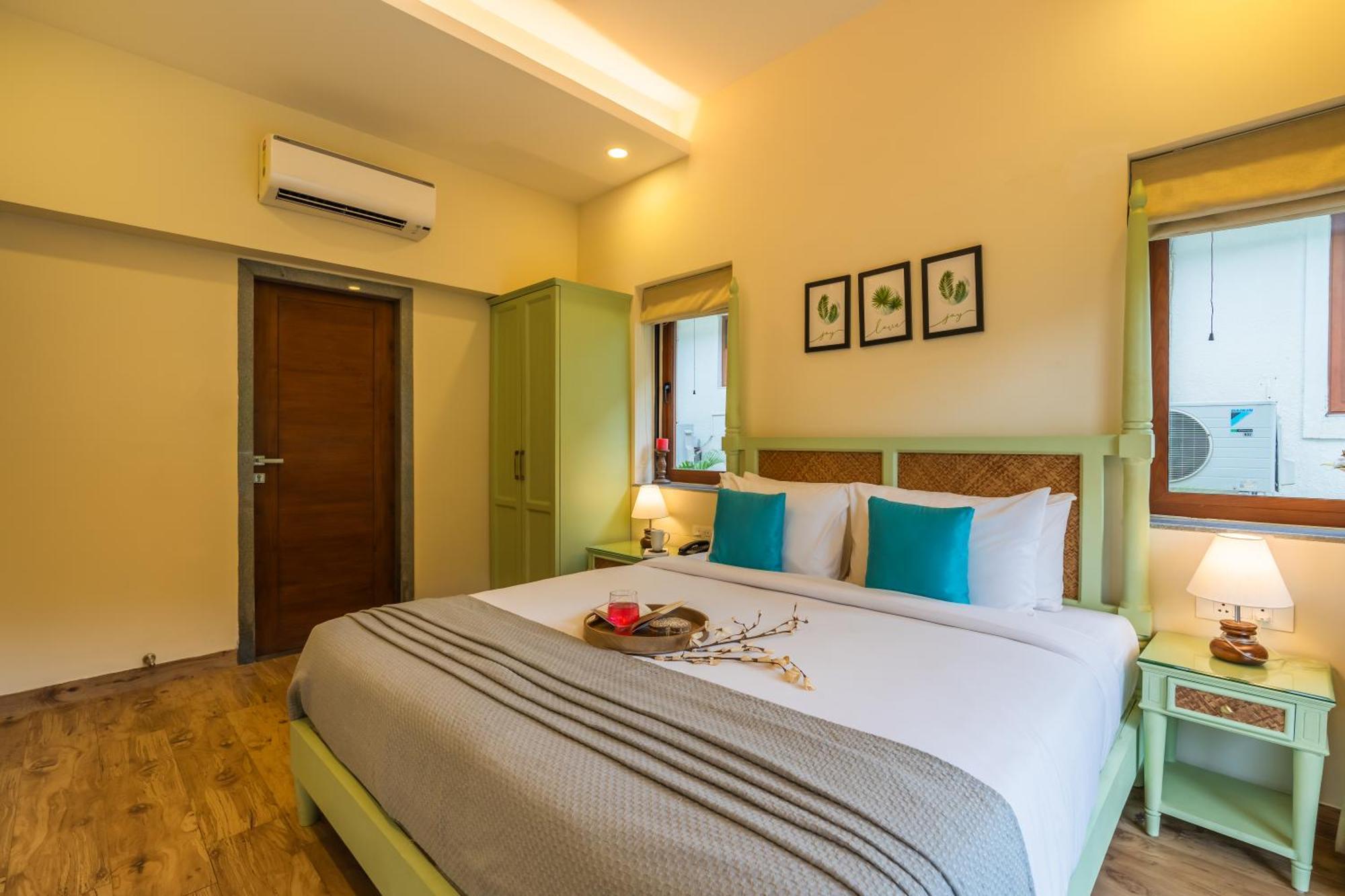 Elivaas 3 Bhk Pvt Pool & Bar - Villa Valerie Oxel 외부 사진